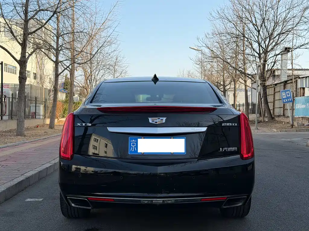 Cadillac XTS 2017 — фото 23