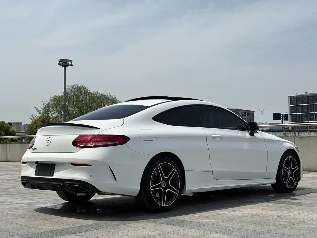 Mercedes-Benz C-Class 2023 — фото 7
