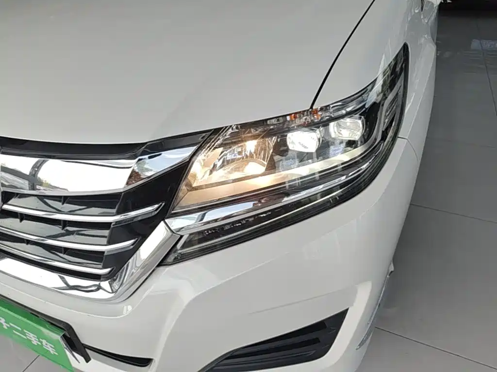 Honda Elysion 2019 — фото 24