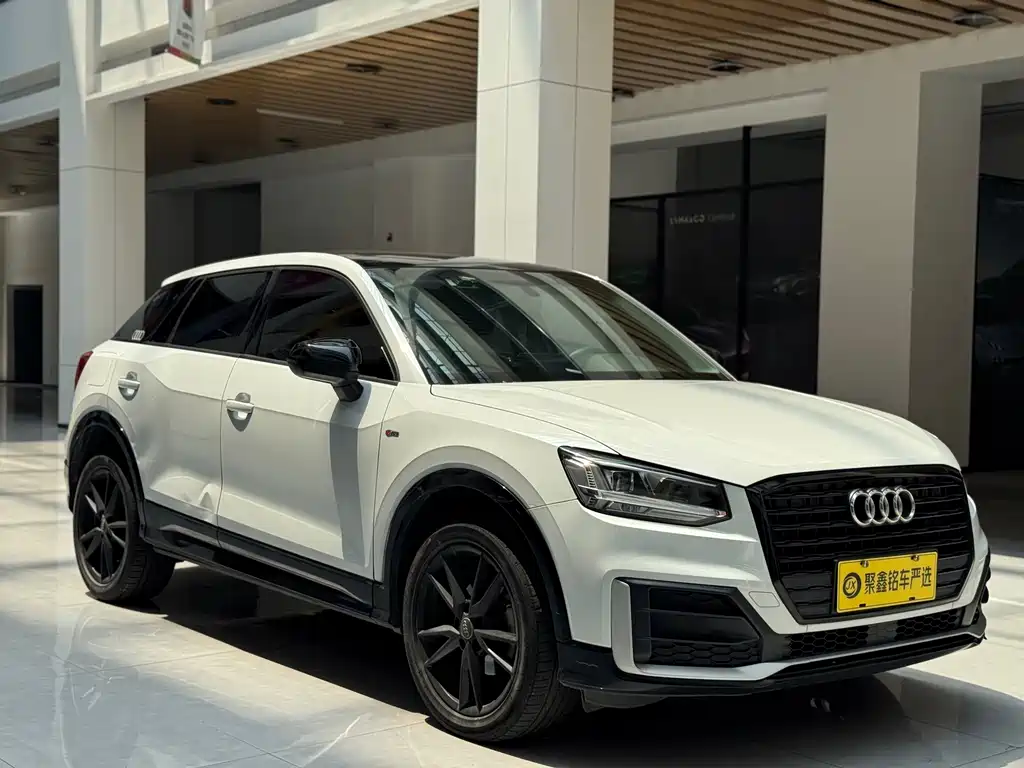 Audi Q2L 2020 — фото 3