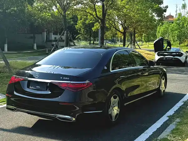 Mercedes-Benz S-Class 2021