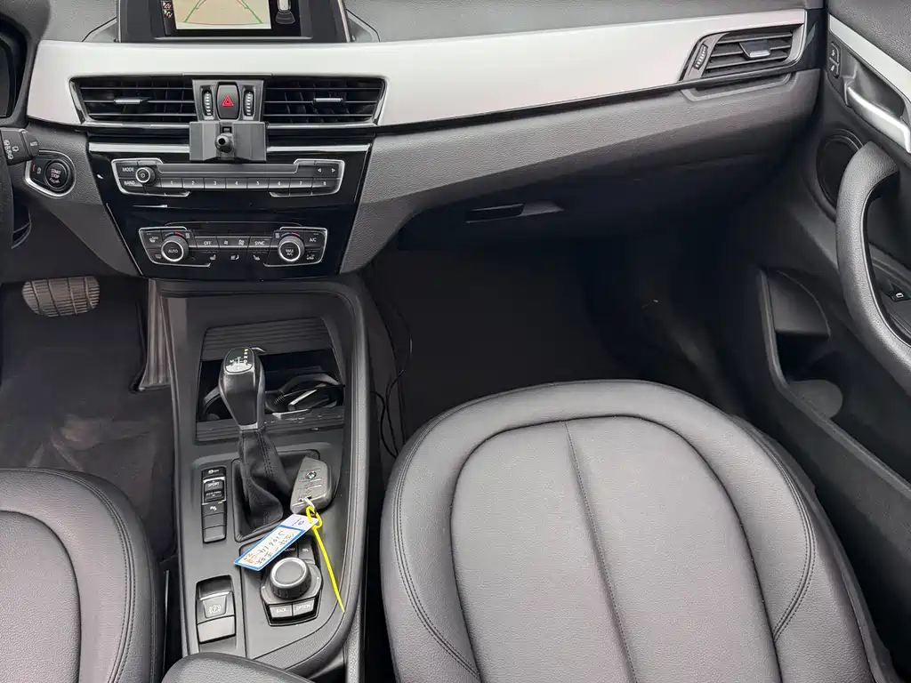 BMW X1 2017 — фото 10