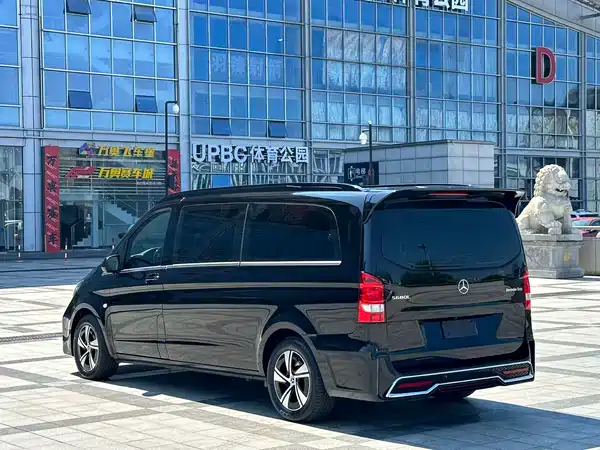 Mercedes-Benz Vito 2024
