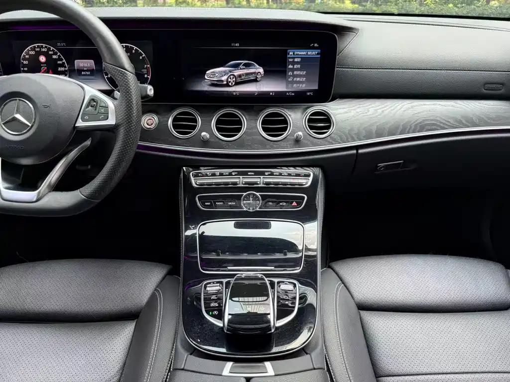 Mercedes-Benz E-Class 2017 — фото 11
