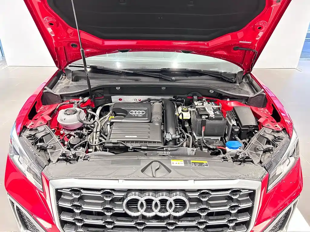 Audi Q2L 2023 — фото 11