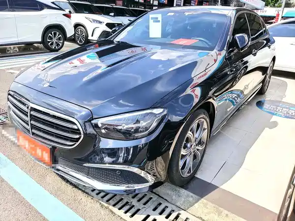 Mercedes-Benz E-Class 2021