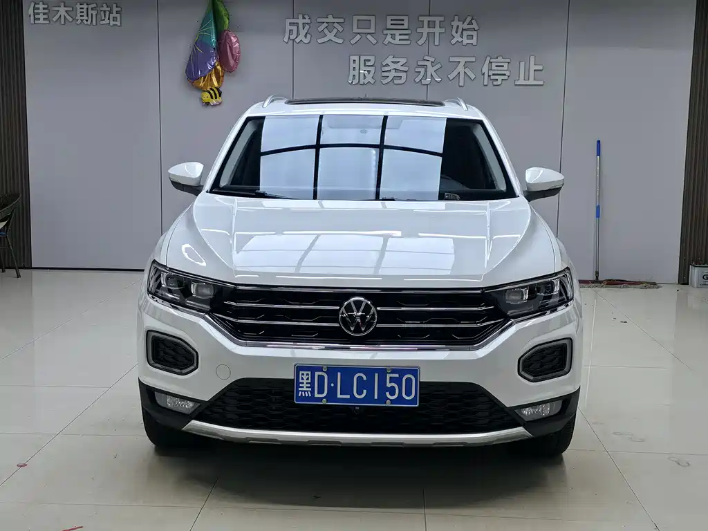 Volkswagen T-Roc 2023 — фото 2