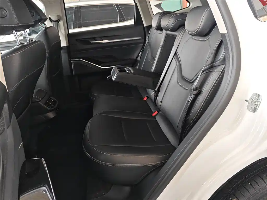 Haval H6 2023 — фото 13