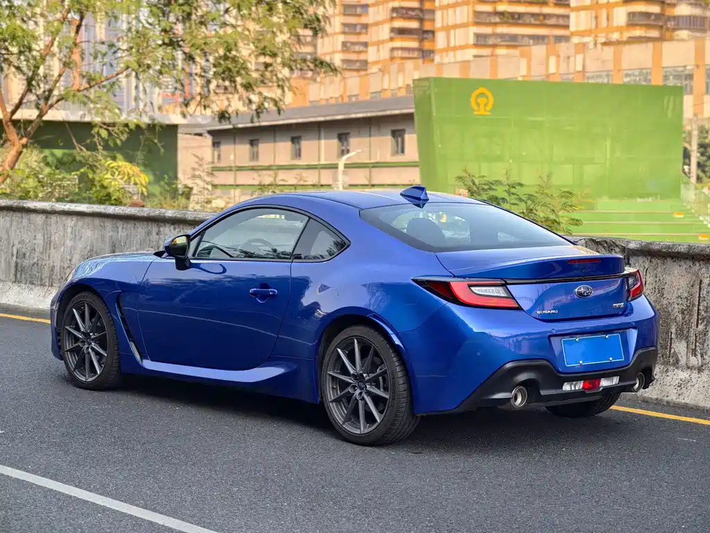 Subaru BRZ 2022 — фото 4