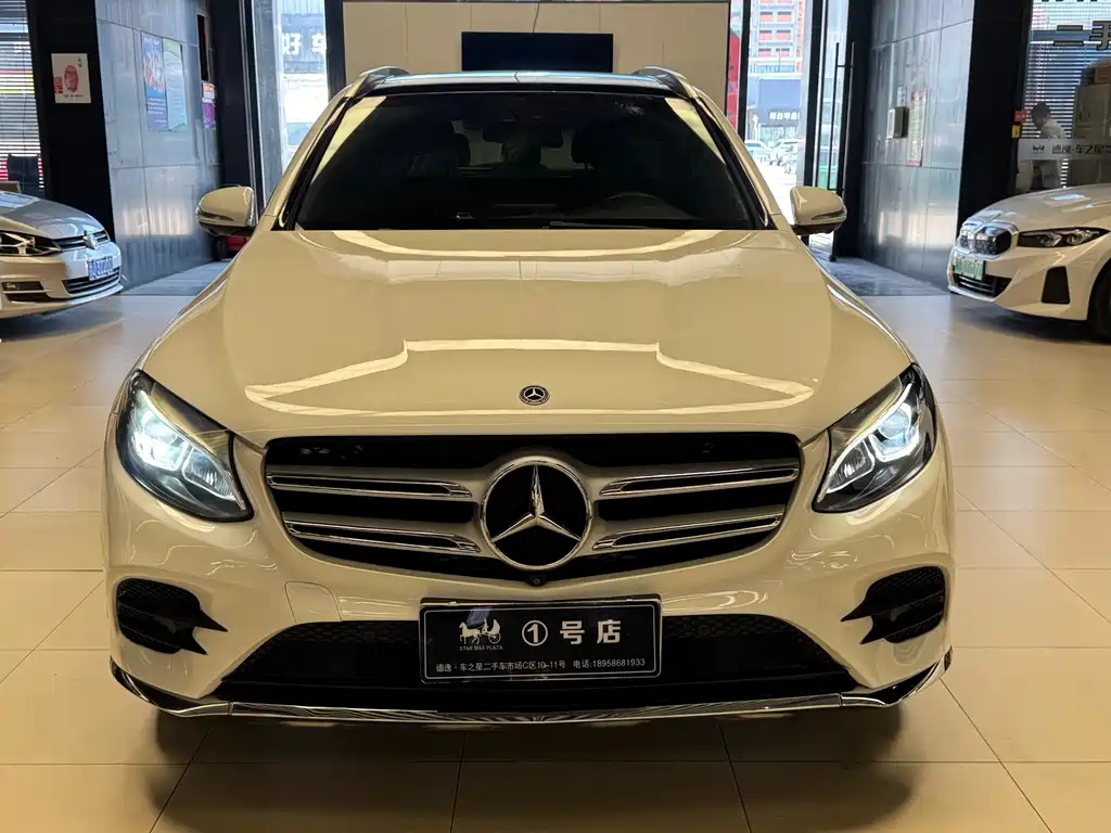 Mercedes-Benz GLC 2018 — фото 11