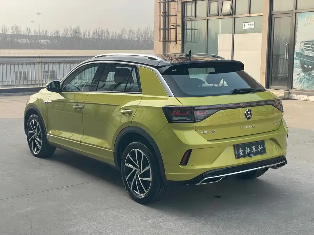 Volkswagen T-Roc 2023 — фото 6