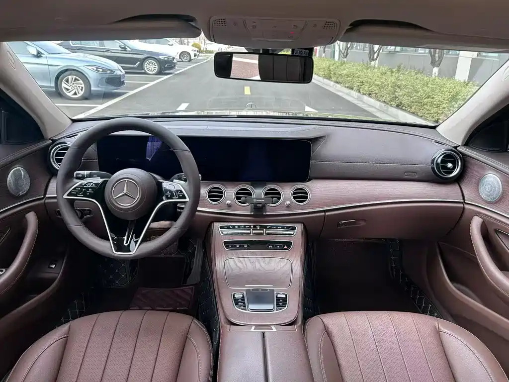 Mercedes-Benz E-Class 2021