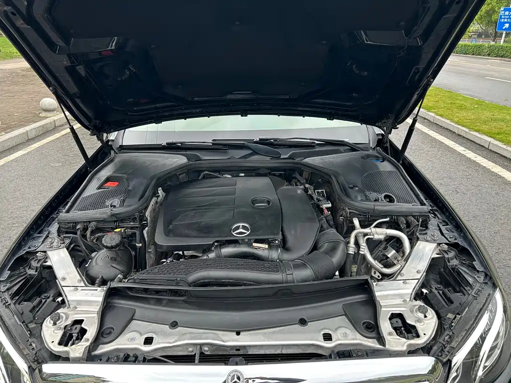 Mercedes-Benz E-Class 2020 — фото 17