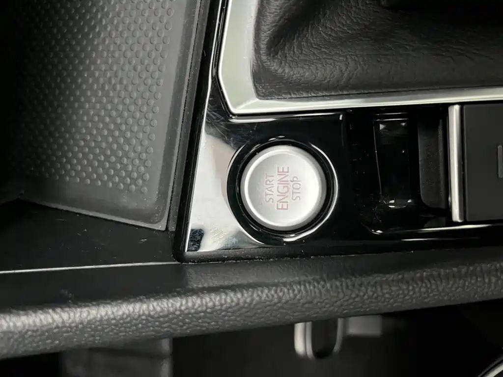 Volkswagen Sagitar 2023