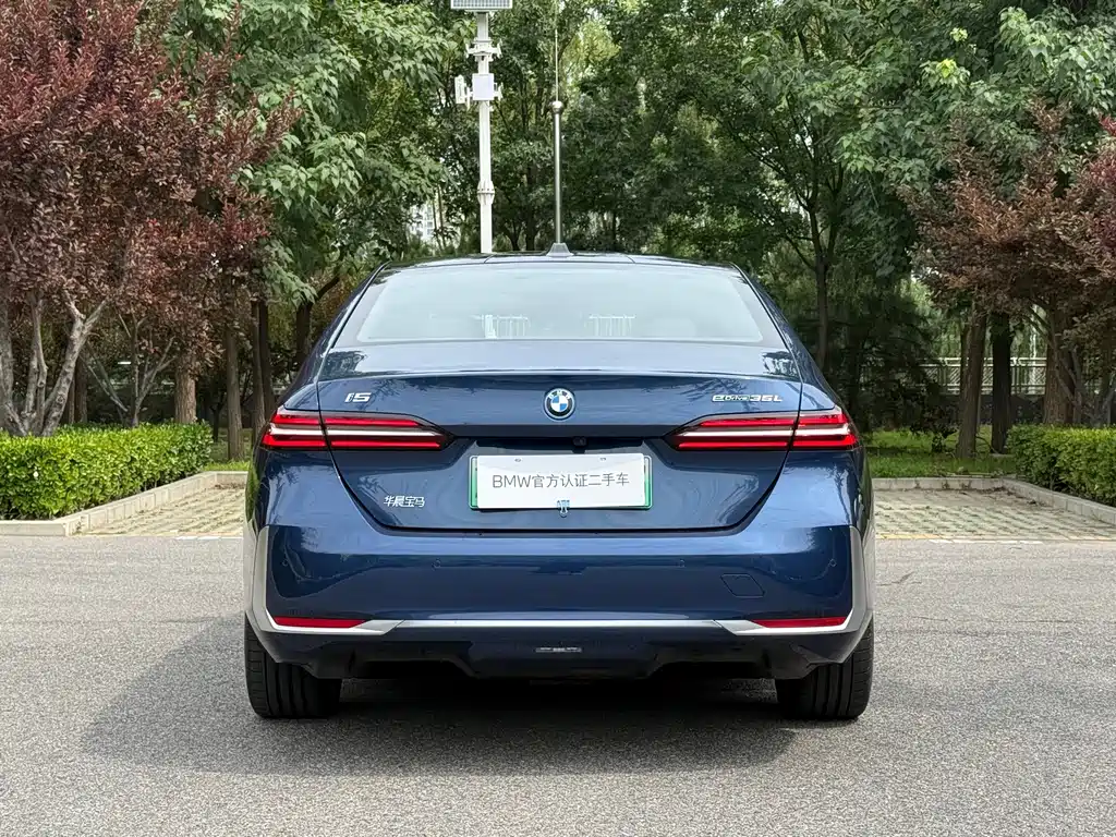 BMW i5 2024 — фото 4