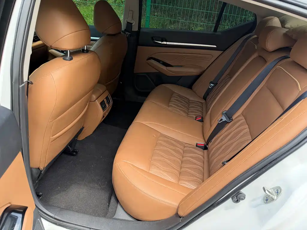 Nissan Teana 2023