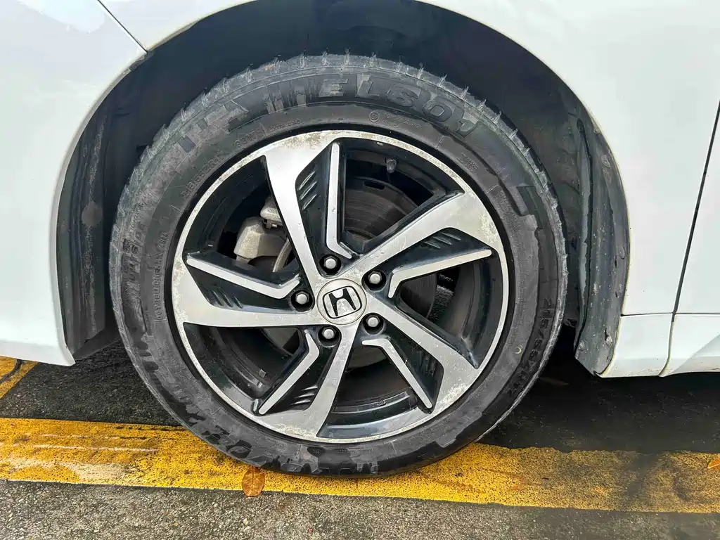 Honda Odyssey 2017 — фото 11