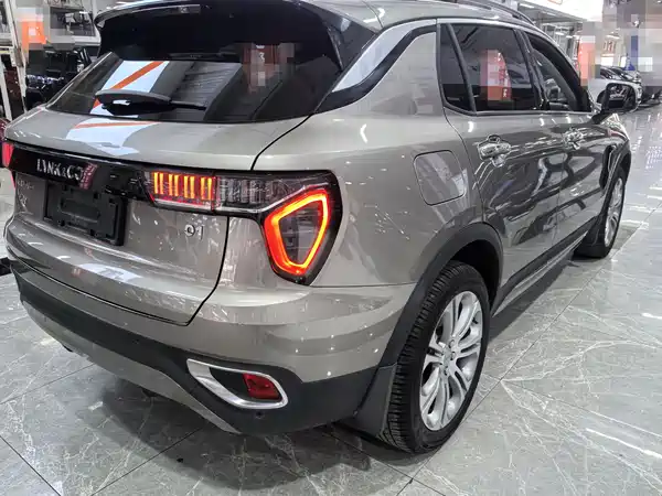 Lynk & Co 01 2019