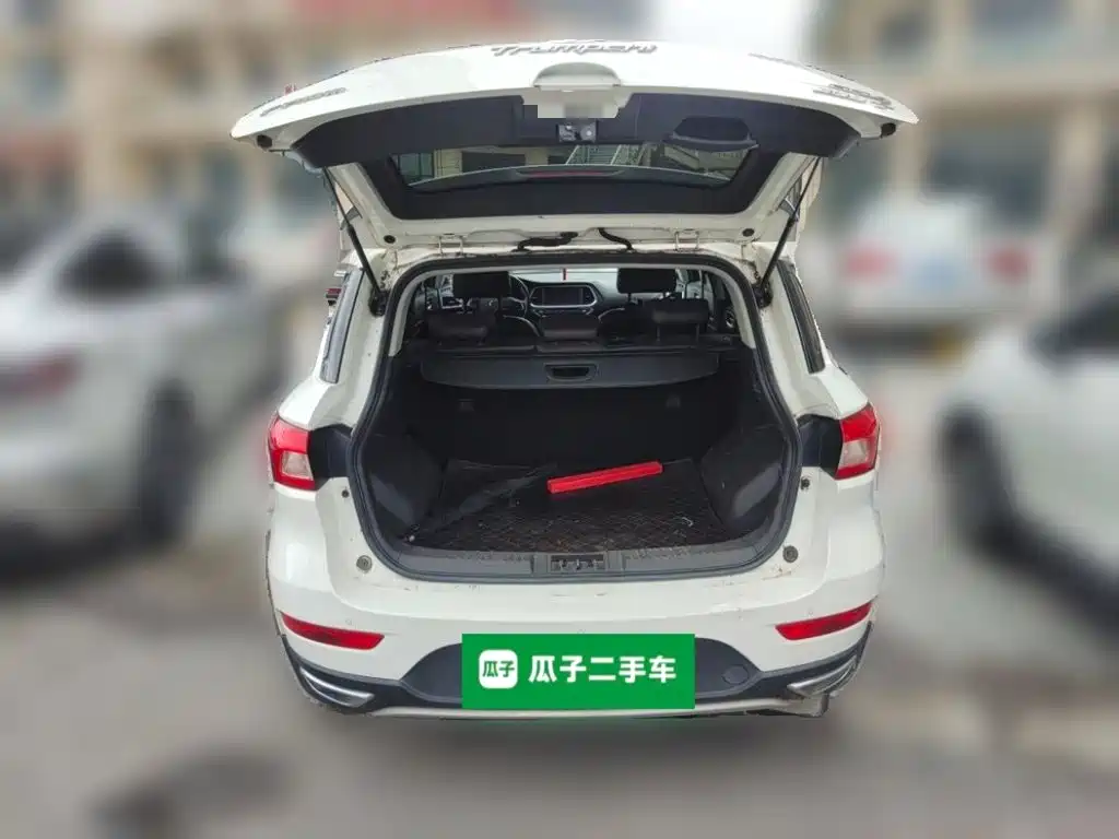 GAC Trumpchi GS4 2018 — фото 10
