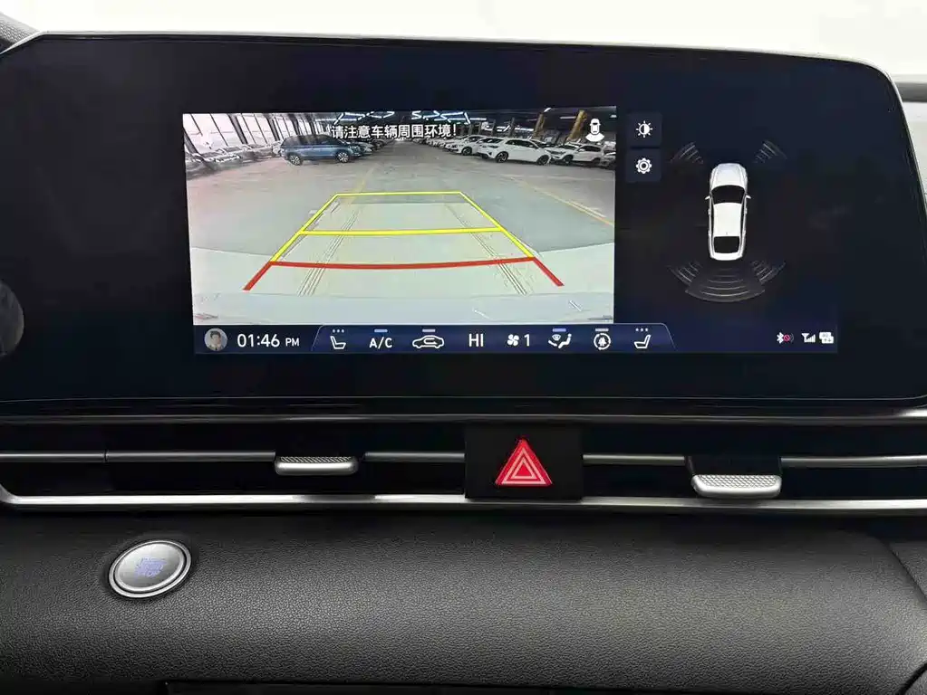 Hyundai Elantra 2022 — фото 15