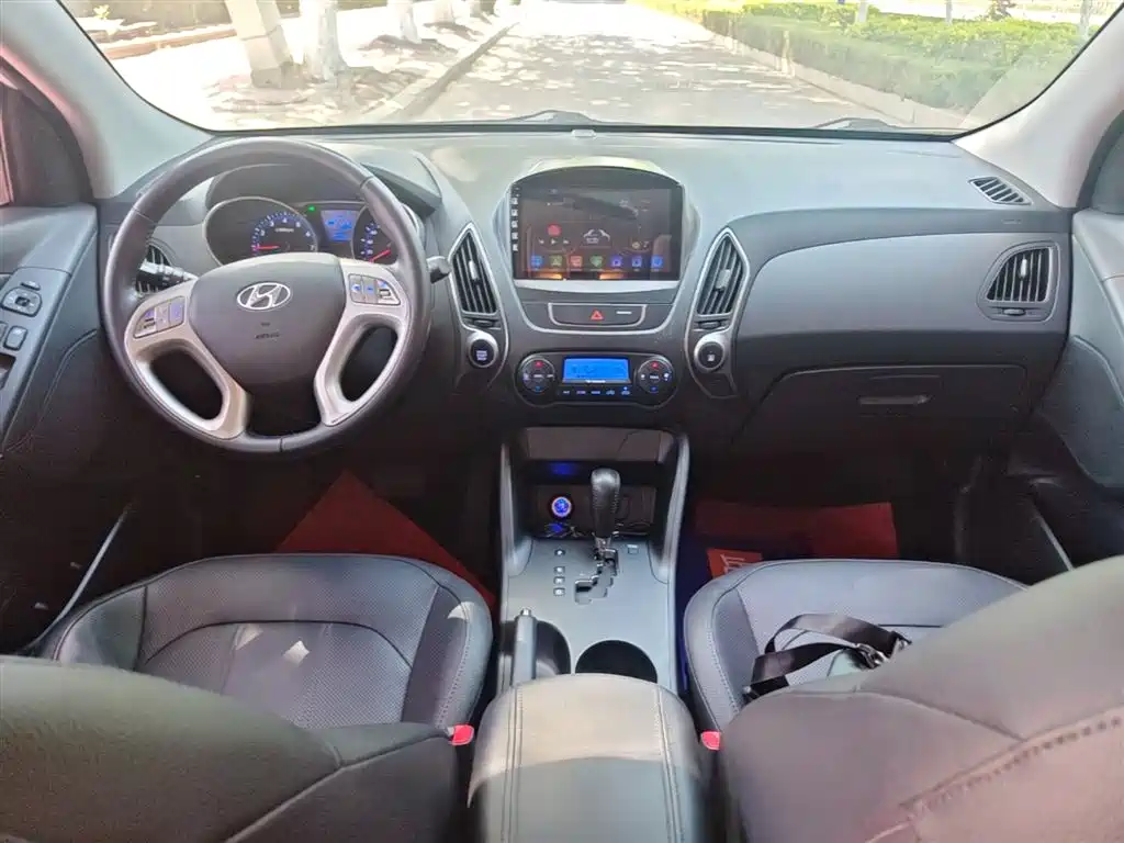 Hyundai ix35 2017 — фото 10