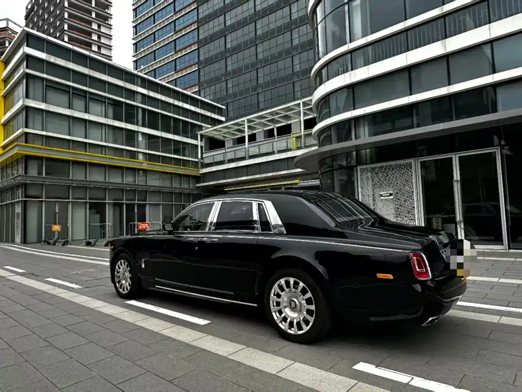 Rolls-Royce Phantom 2005 — фото 2