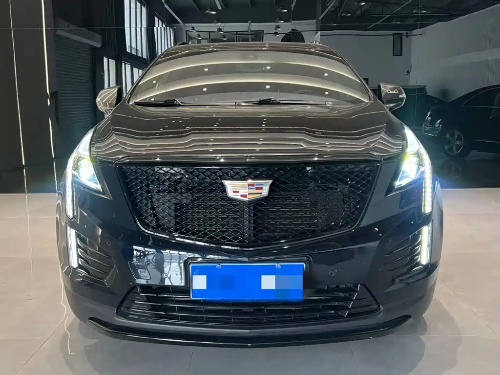 Cadillac XT5 2021 — фото 2