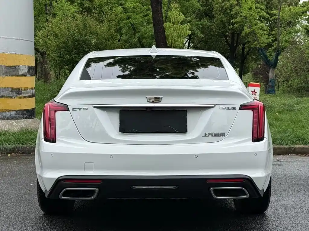 Cadillac CT5 2023 — фото 8