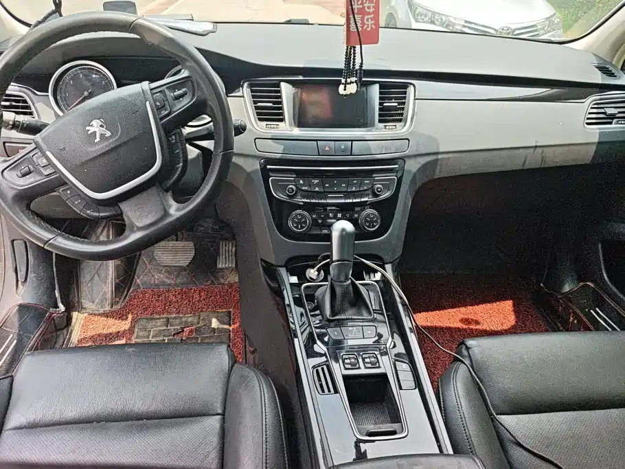 Peugeot 508 2016 — фото 12