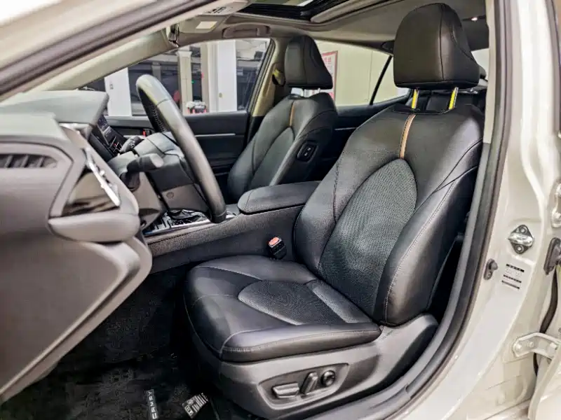 Toyota Camry 2023 — фото 16