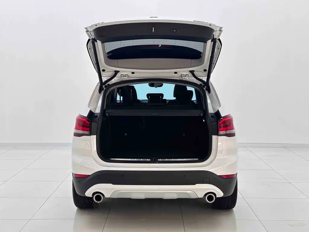 BMW X1 2023 — фото 8