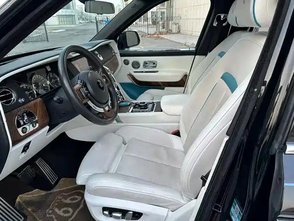 Rolls-Royce Cullinan 2019
