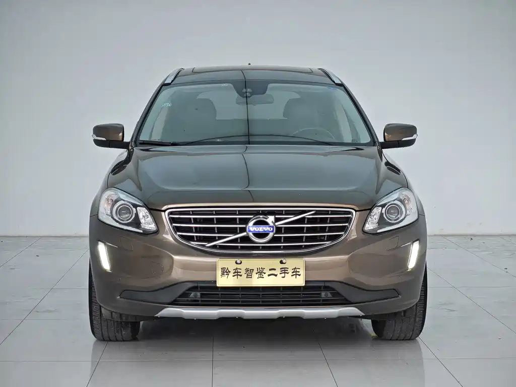 Volvo XC60 2017 — фото 2