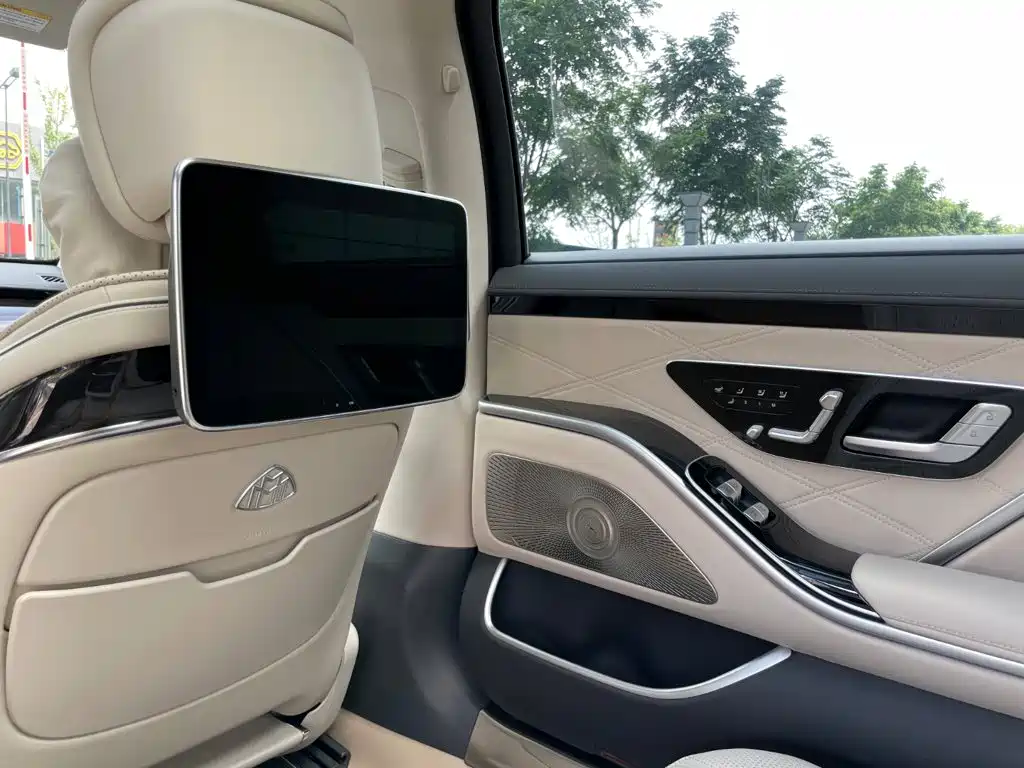 Mercedes-Benz Maybach S-Class 2022 — фото 16