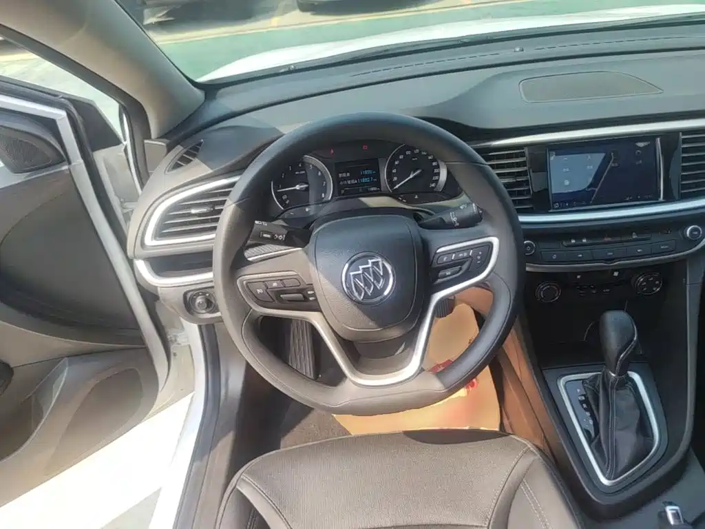 Buick Excelle GT 2022 — фото 11