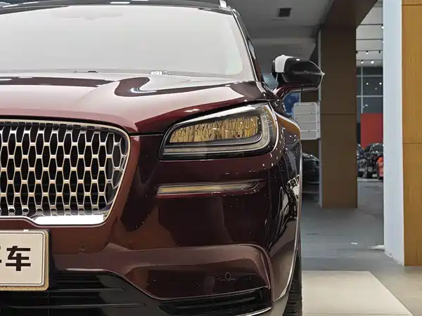 Lincoln Corsair 2021