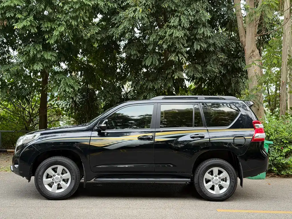 Toyota Prado 2016 — фото 2