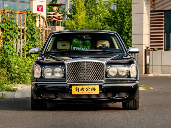 Bentley Elegant 2005