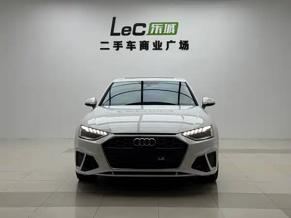 Audi A4L 2021