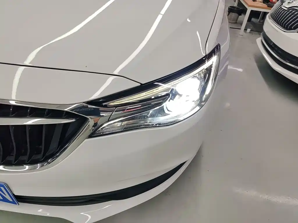 Buick Excelle 2021 — фото 24