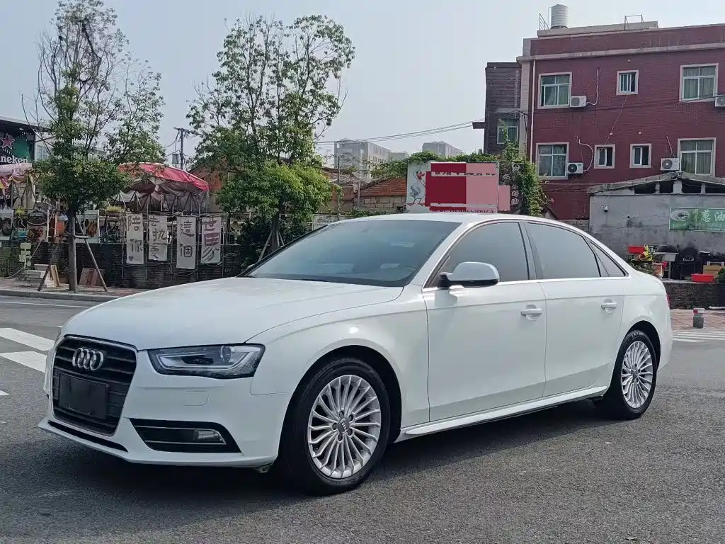 Audi A4L 2013