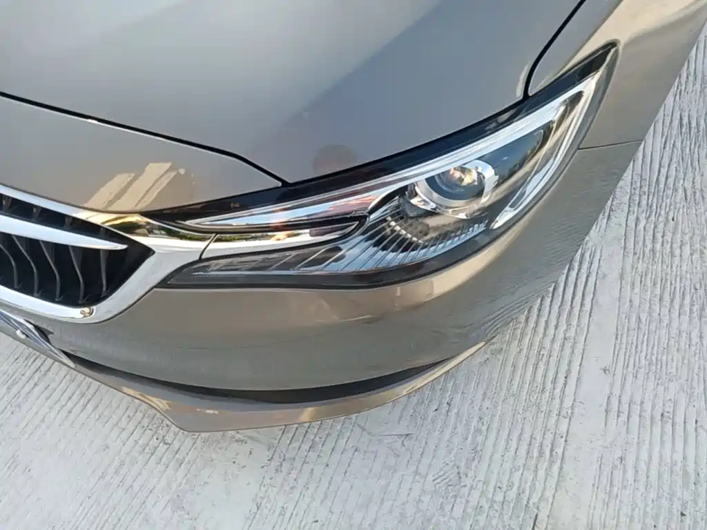 Buick Excelle 2017 — фото 24