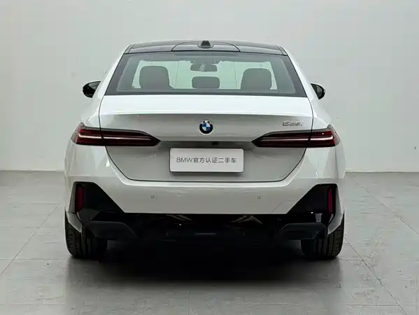 BMW 5 Series 2025