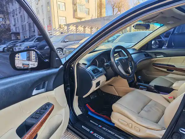 Honda Accord 2011
