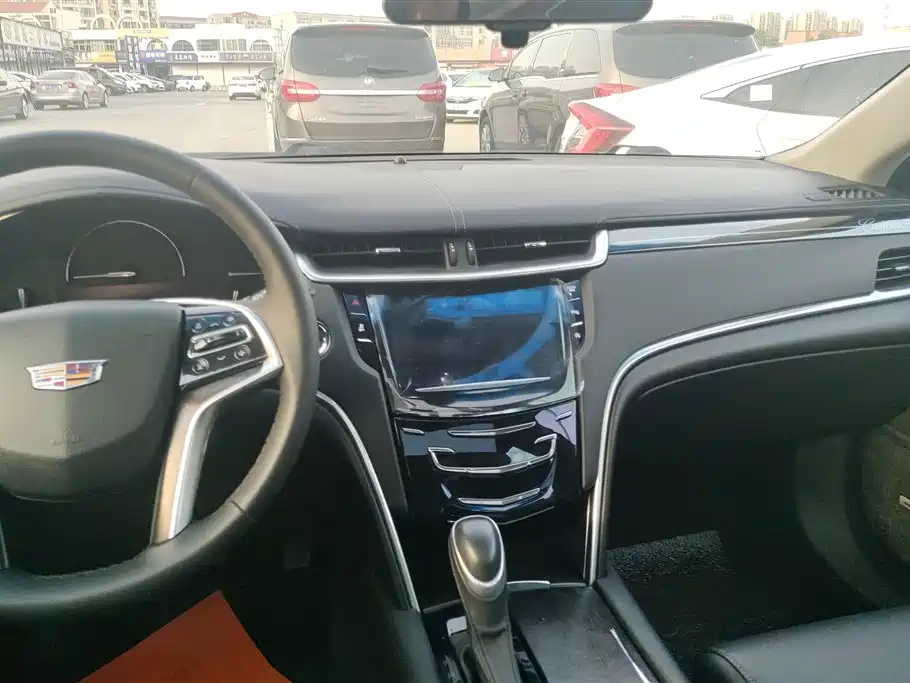 Cadillac XTS 2019 — фото 13