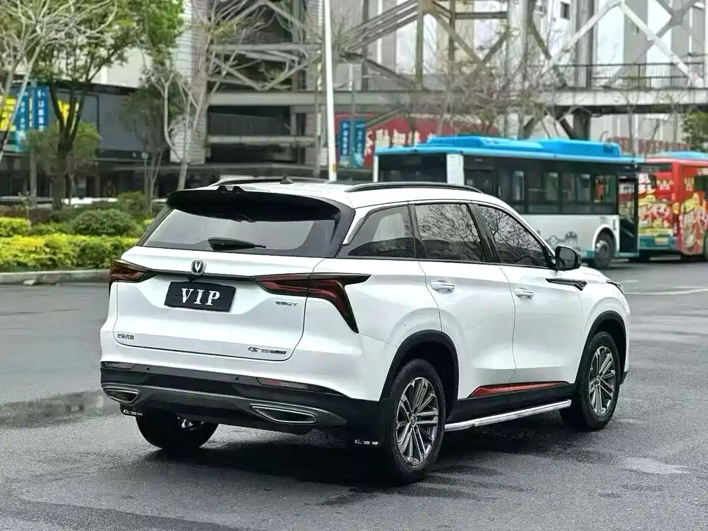 Changan CS75PLUS 2021 — фото 9