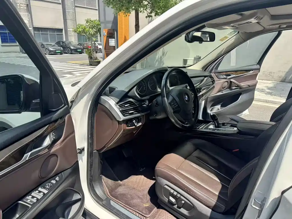 BMW X5 2015 — фото 8