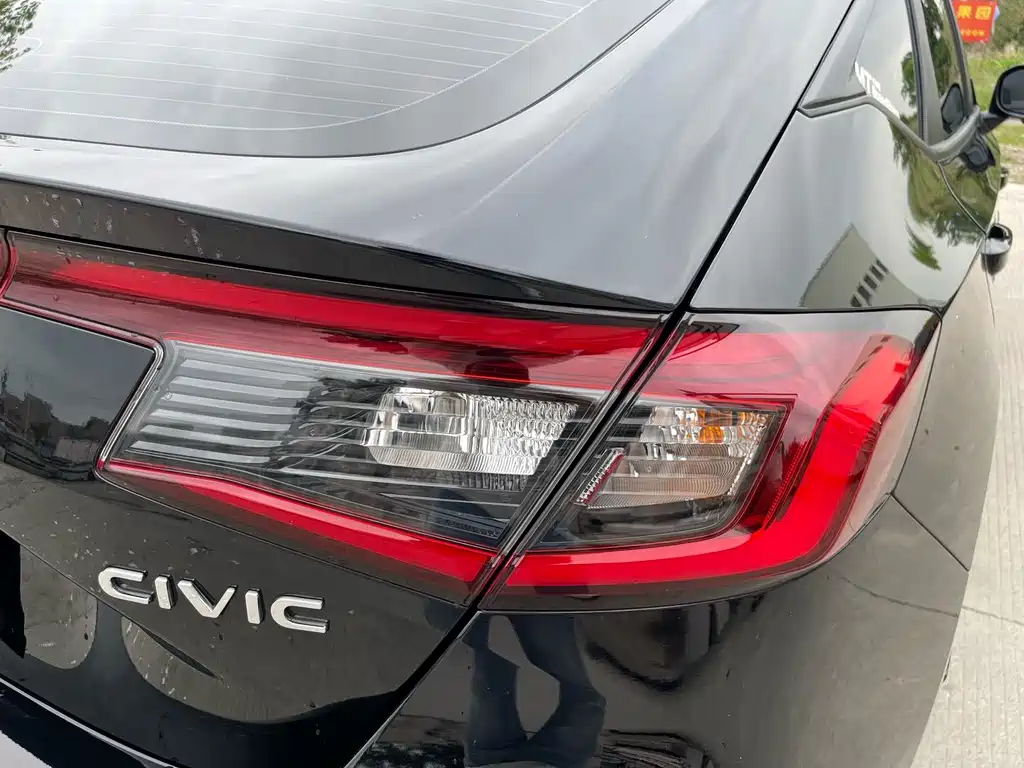 Honda Civic 2024 — фото 16