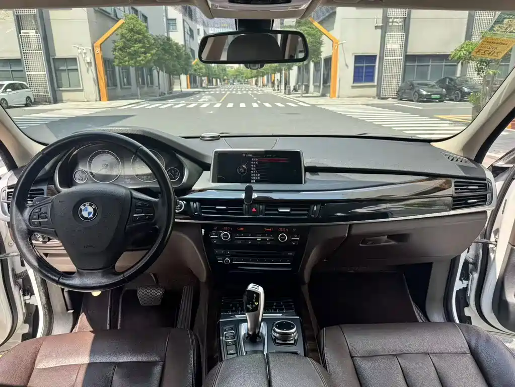 BMW X5 2015 — фото 10