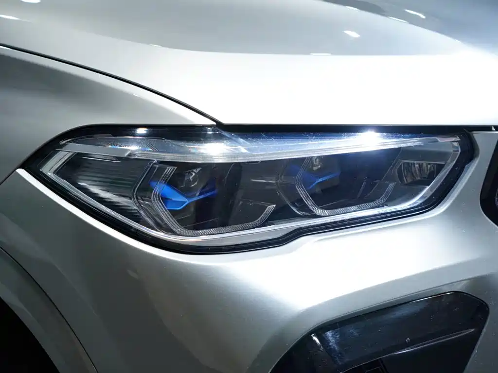 BMW X6 M 2022 — фото 52